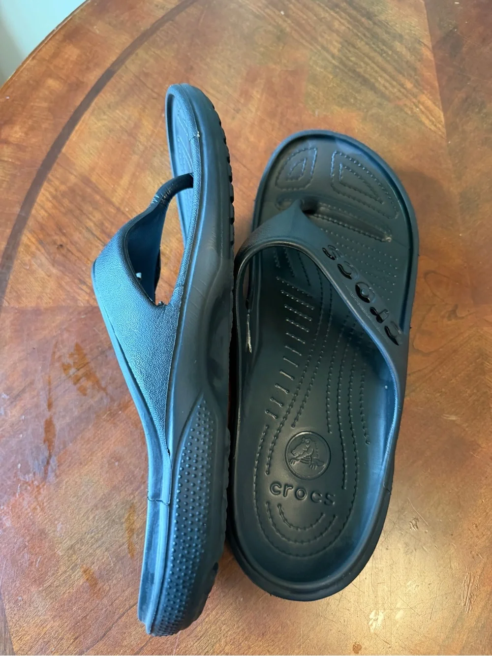 Crocs Baya Flip Flops Men’s Size 11 Black Sandals Casual Waterproof
